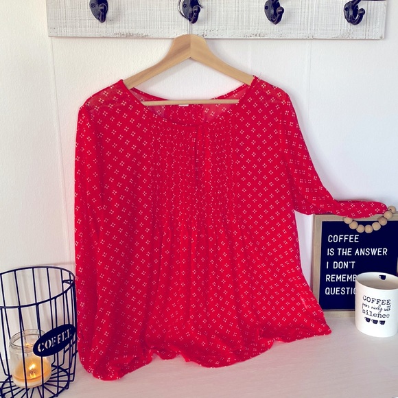 Old Navy Tops - Lightweight Blouse in Coral 🪸